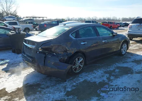2015 Nissan Altima 2.5 Sv from USA, damaged, VIN 1N4AL3AP4FC262495